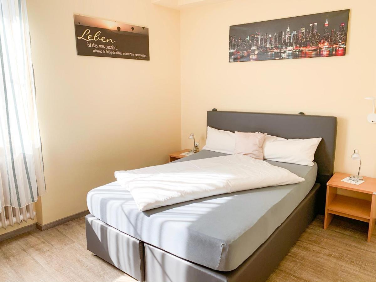 Hotel Post Muhlacker Ngoại thất bức ảnh